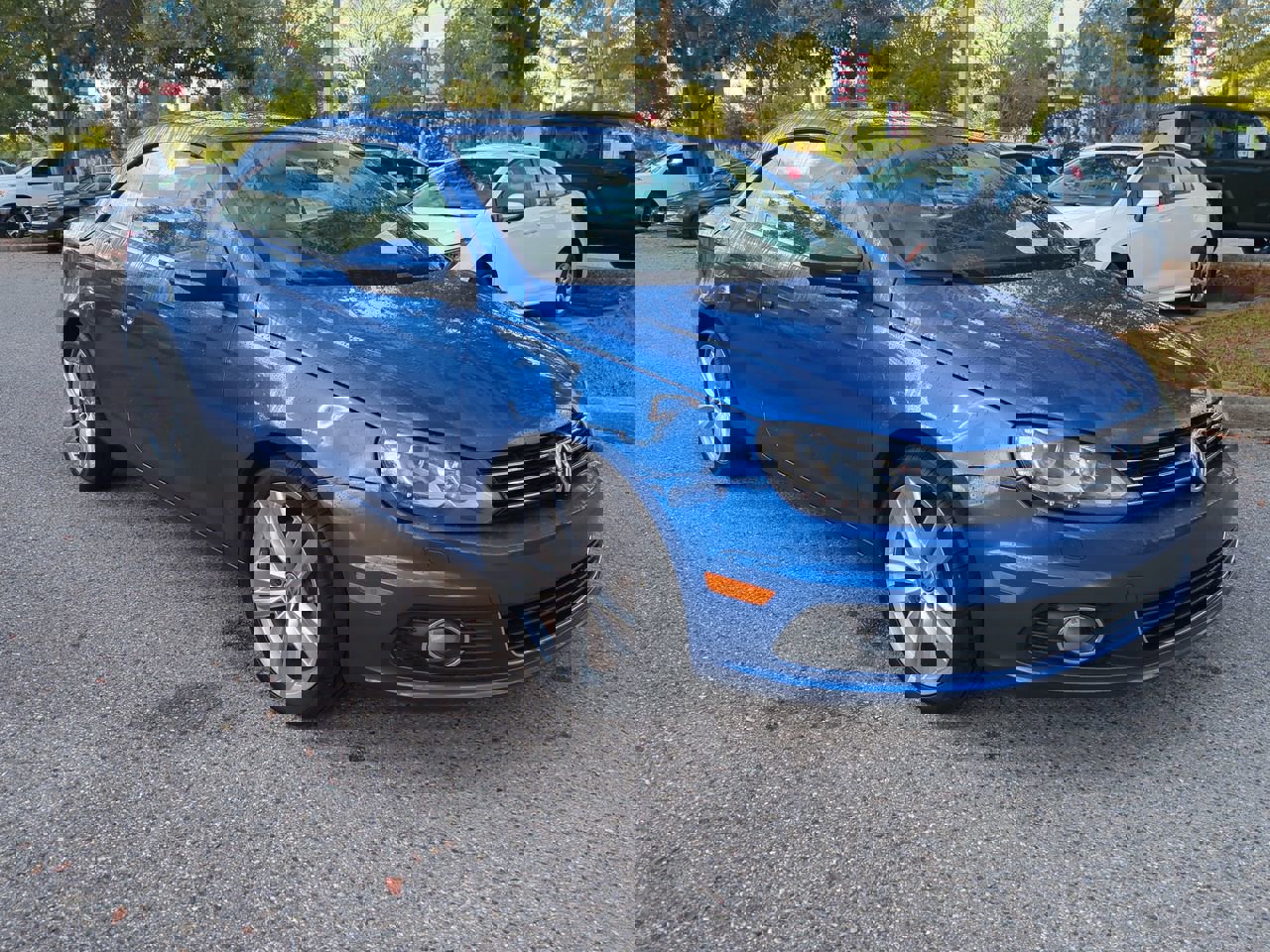 2012 Volkswagen Eos Executive photo 2