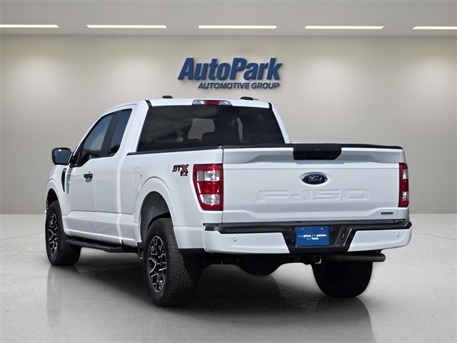 2022 Ford F-150 XL photo 3