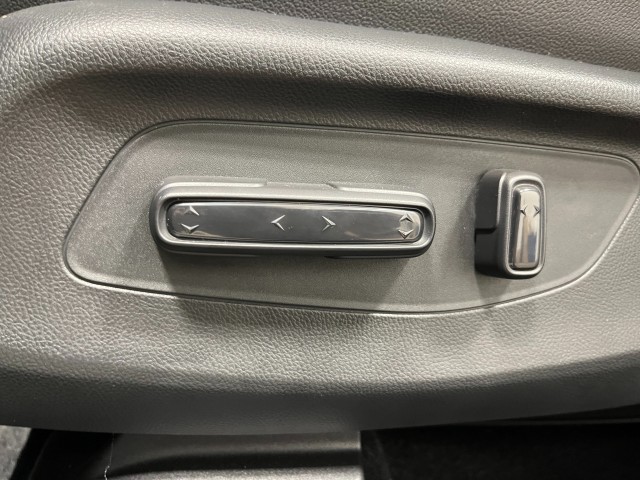 2026 Honda HR-V EX-L photo 13