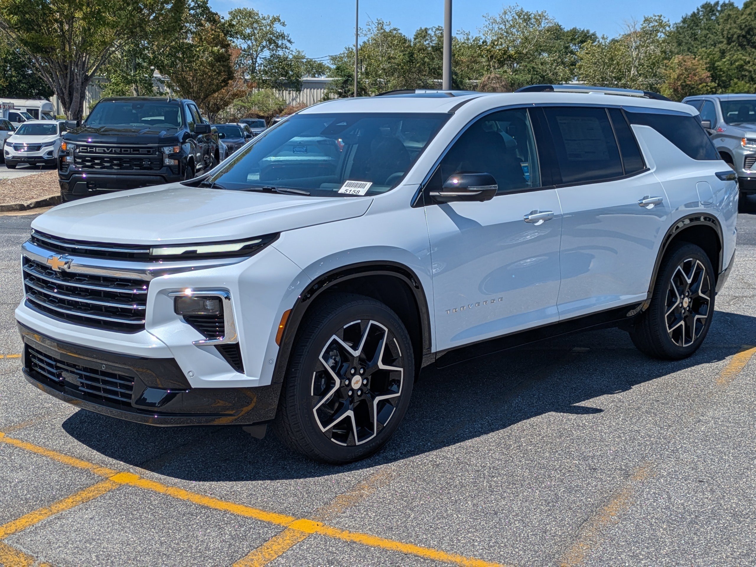 2026 Chevrolet Traverse High Country photo 4