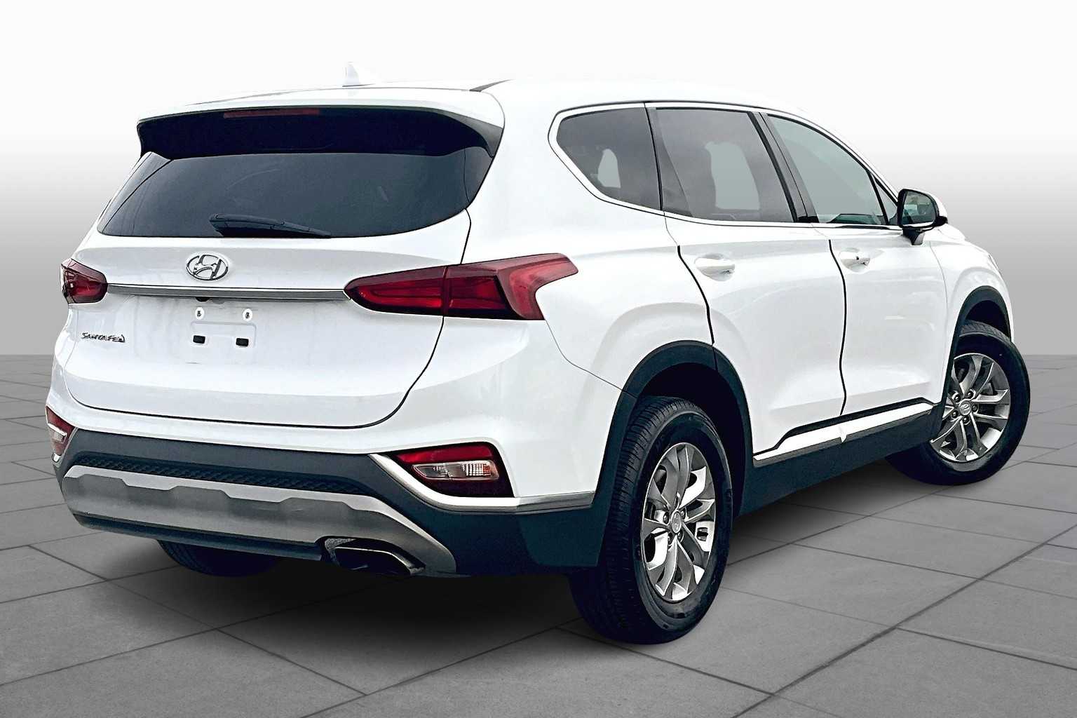 2020 Hyundai Santa Fe SEL photo 9