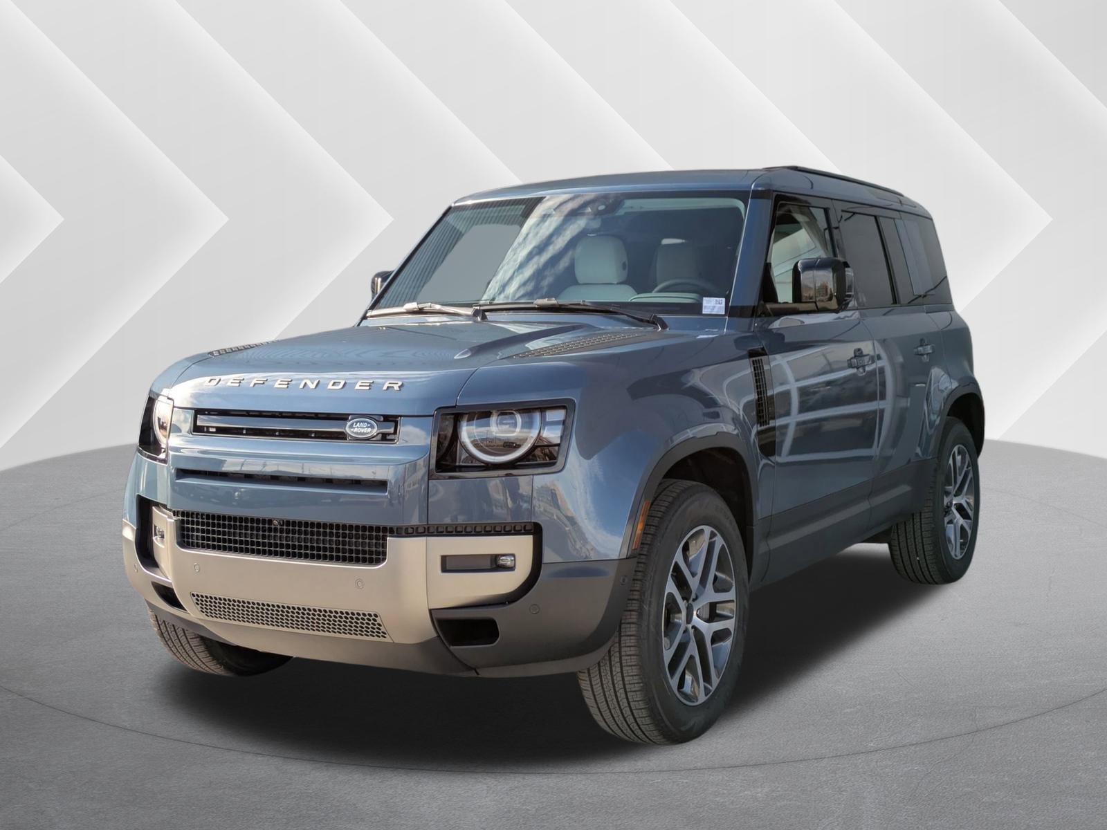 2026 Land Rover Defender S's photo