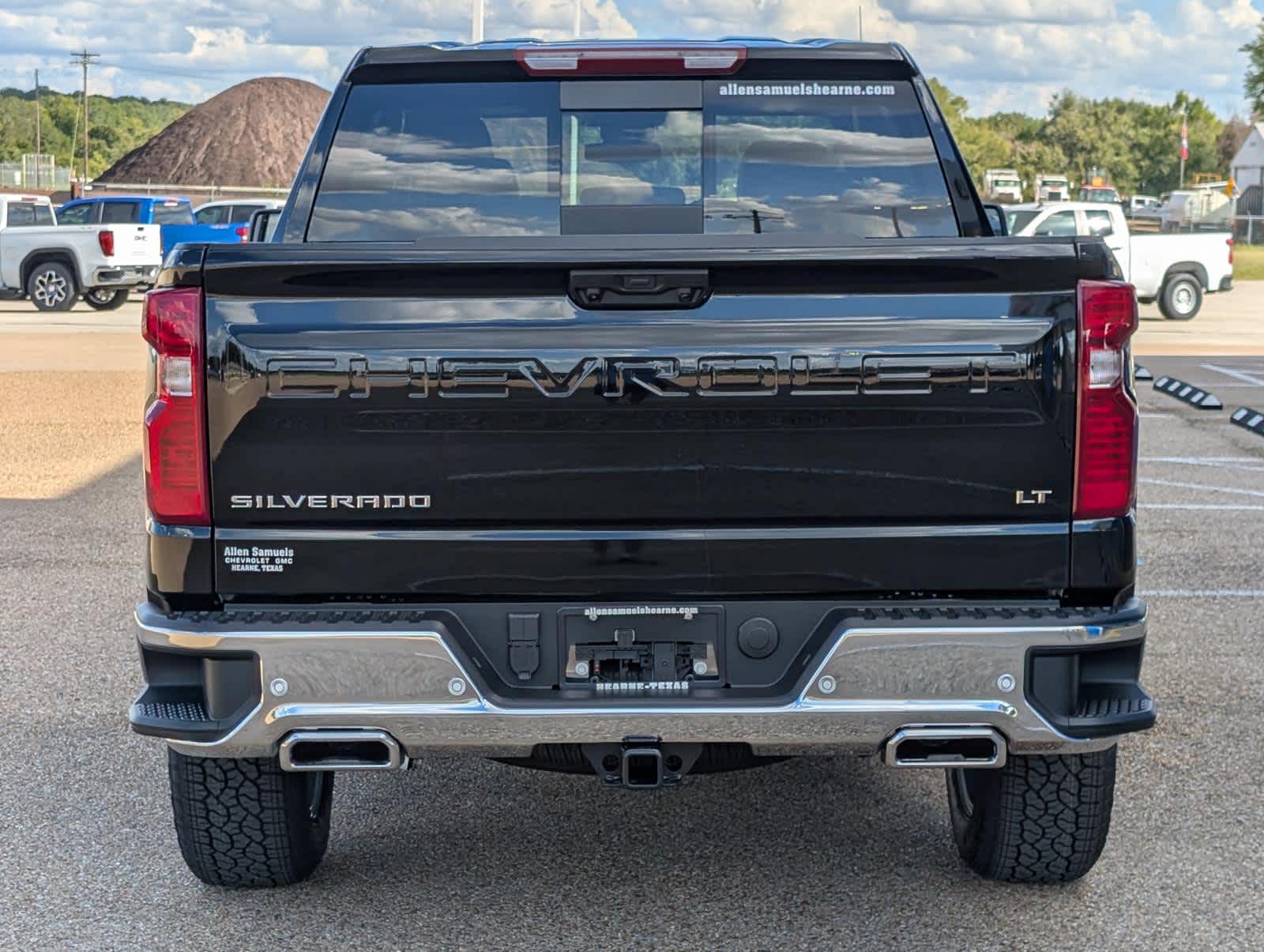 2026 Chevrolet Silverado 1500 LT photo 4