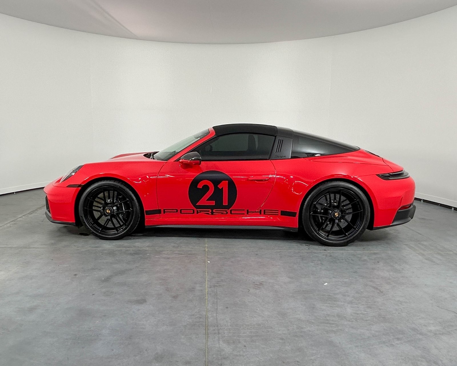 2025 Porsche 911 Targa 4 GTS photo 2