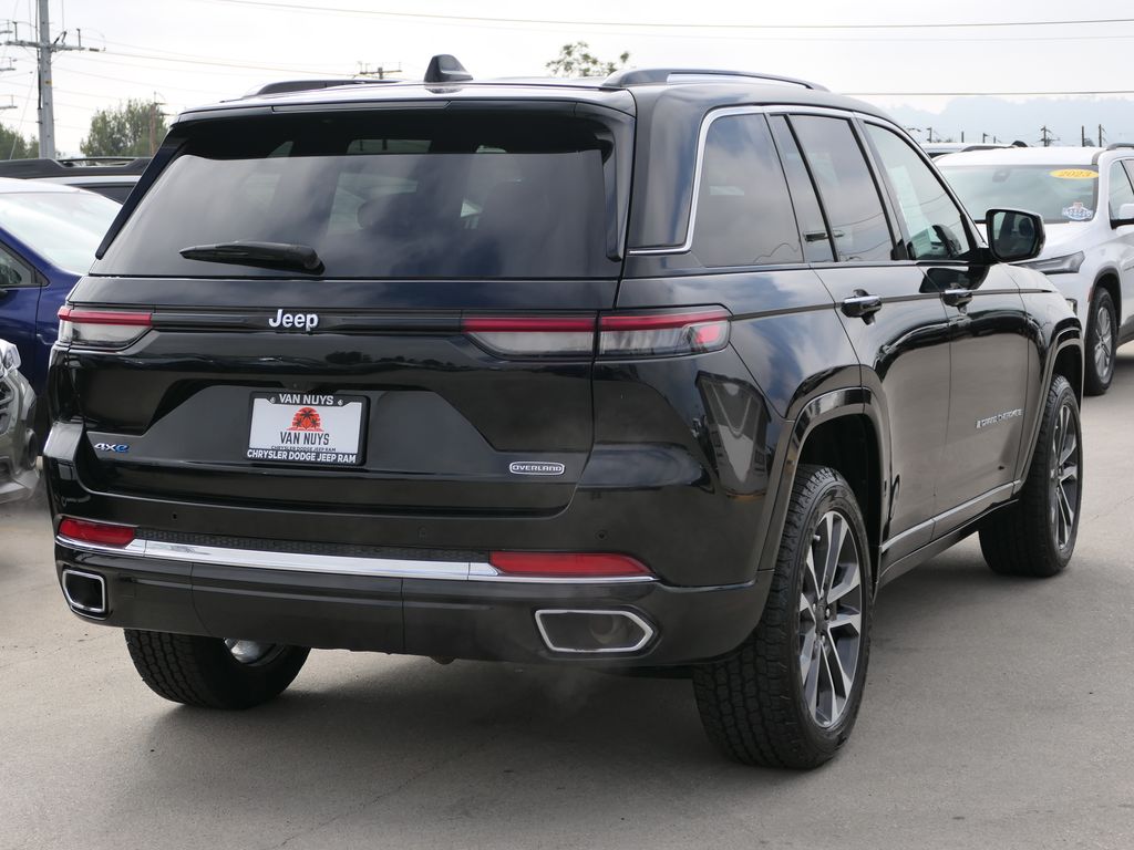 2023 Jeep Grand Cherokee Overland 4xe photo 3