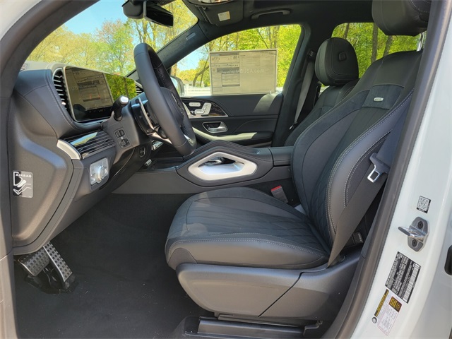 2025 Mercedes Benz GLS 63 AMG 4MATIC photo 17