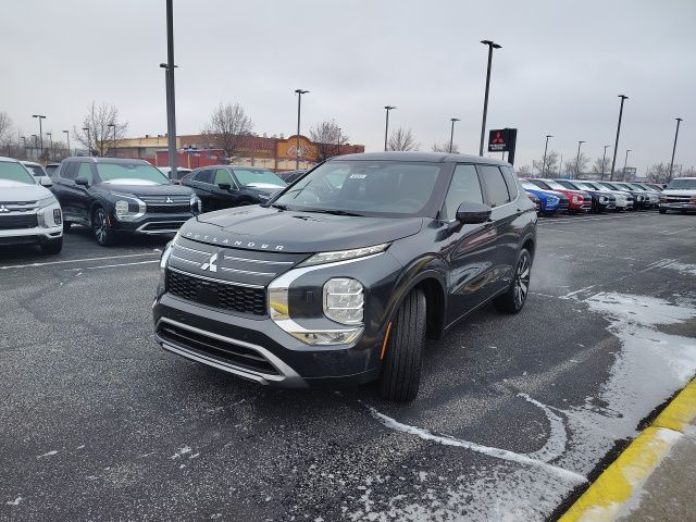 2025 Mitsubishi Outlander SE Ralliart photo 3