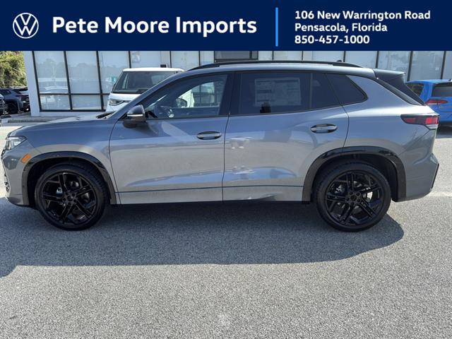 2026 Volkswagen Tiguan SE R-LINE BLACK's photo