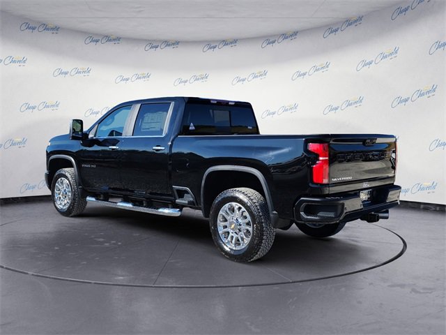 2025 Chevrolet Silverado 2500HD LT photo 3