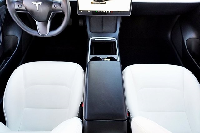 Used 2023  Tesla Long Range image 21