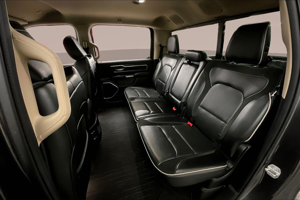 2019 Ram 1500 Laramie photo 23
