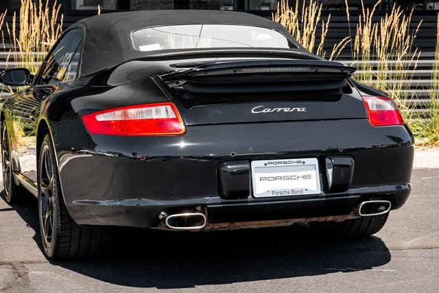 2005 Porsche 911 4S photo 10