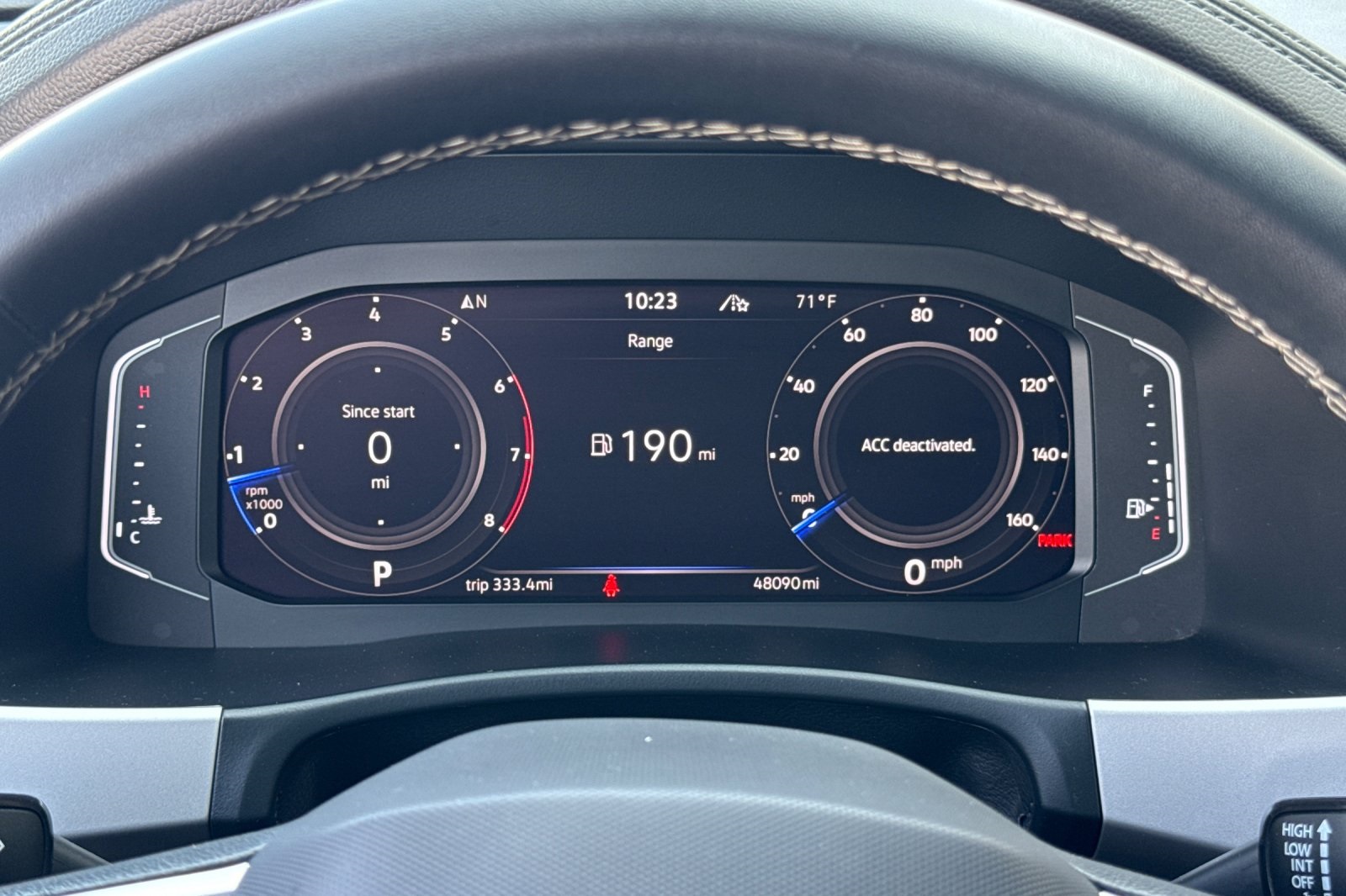 2022 Volkswagen Atlas Cross Sport V6 SE Technology photo 23