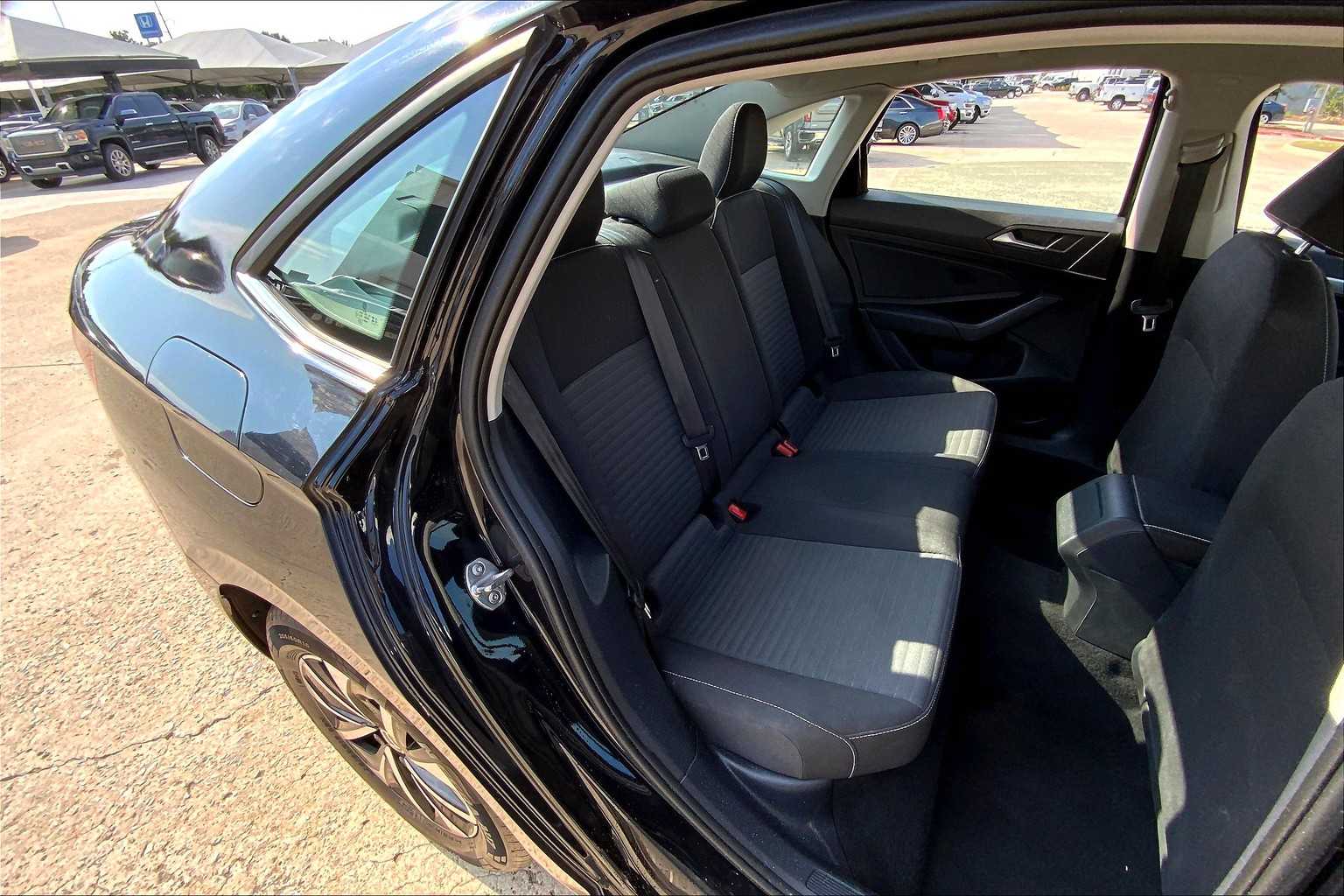 2025 Volkswagen Jetta S photo 16