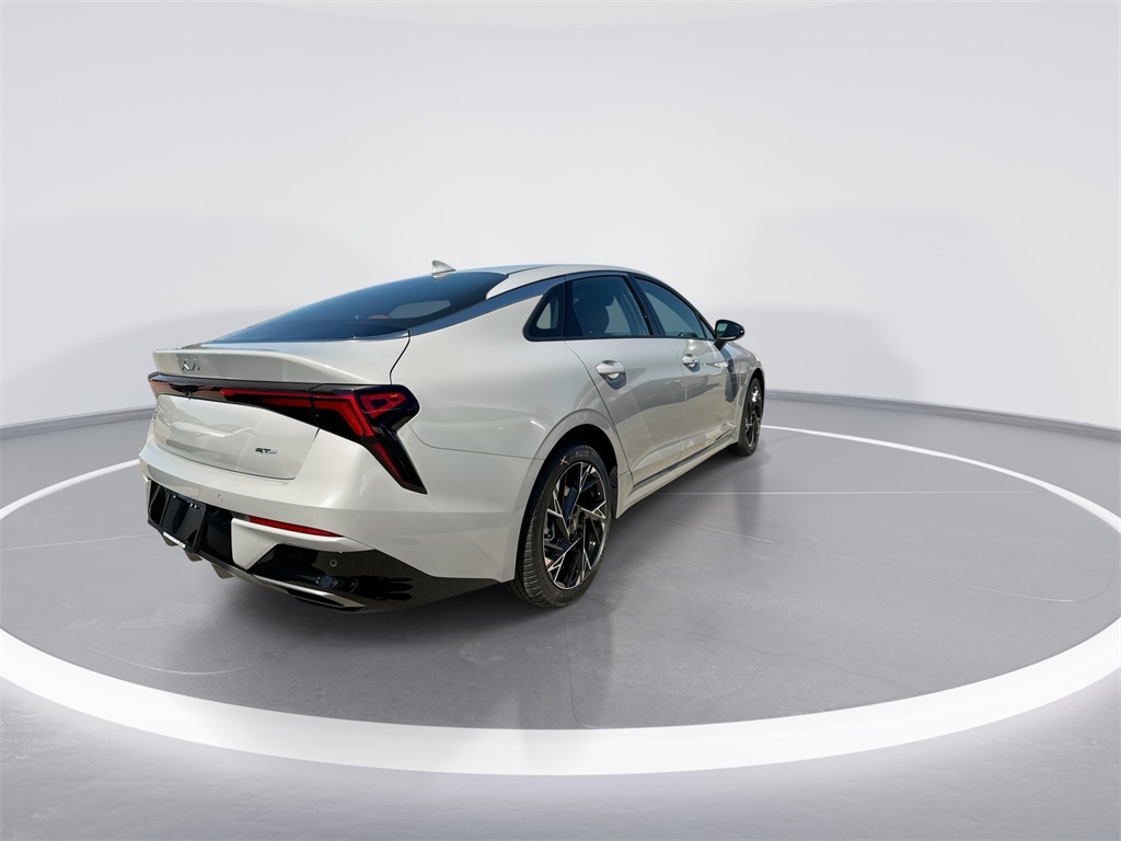 2026 Kia K5 GT-Line photo 9