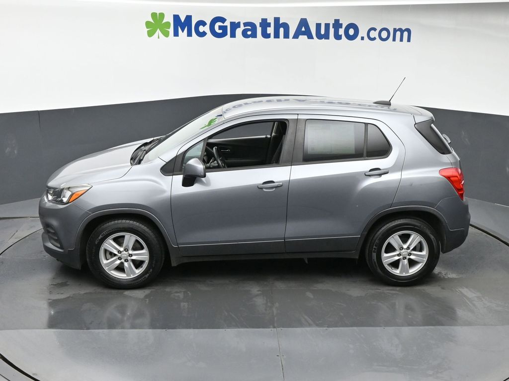 2020 Chevrolet Trax LS photo 13