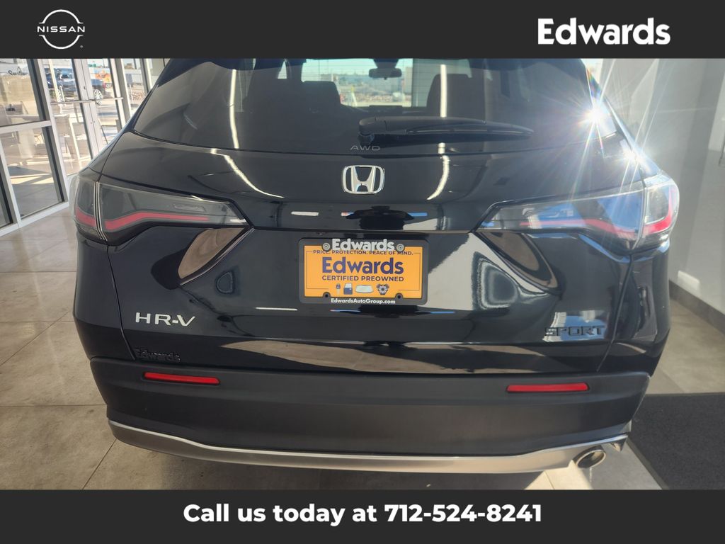 2025 Honda HR-V Sport photo 4