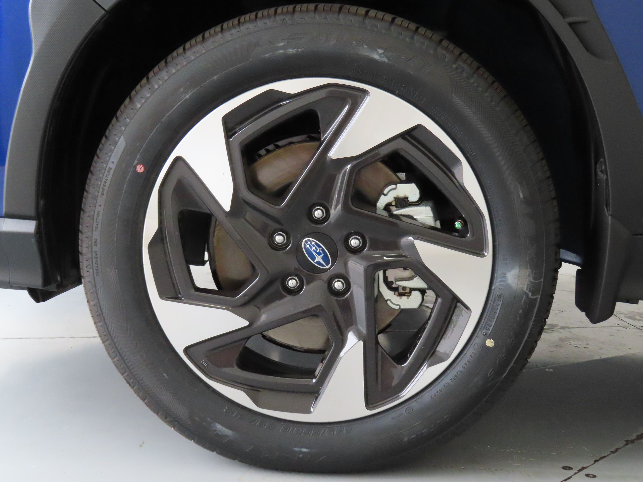2025 Subaru Crosstrek Limited photo 9