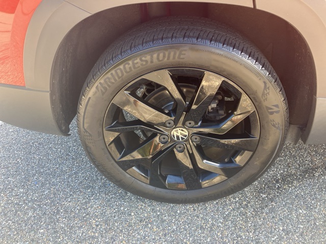 2022 Volkswagen Taos SE photo 10