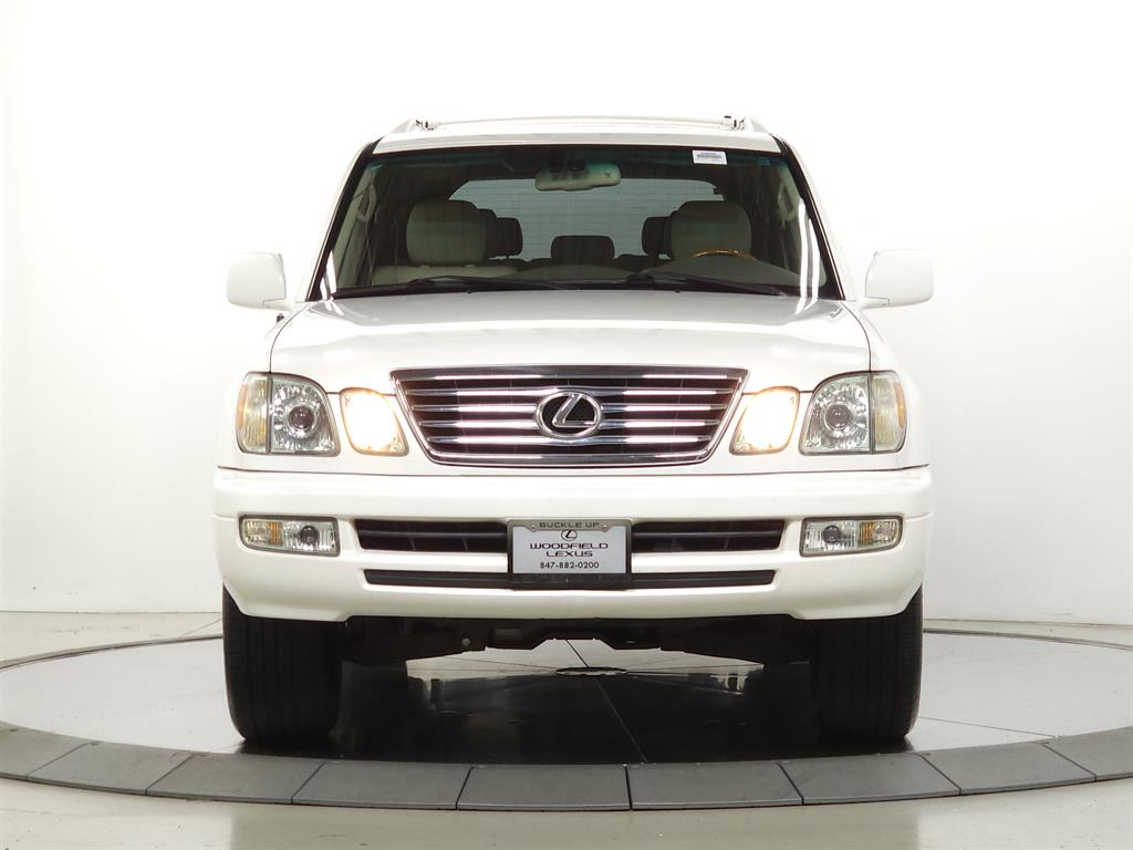 2006 Lexus LX 470 photo 2