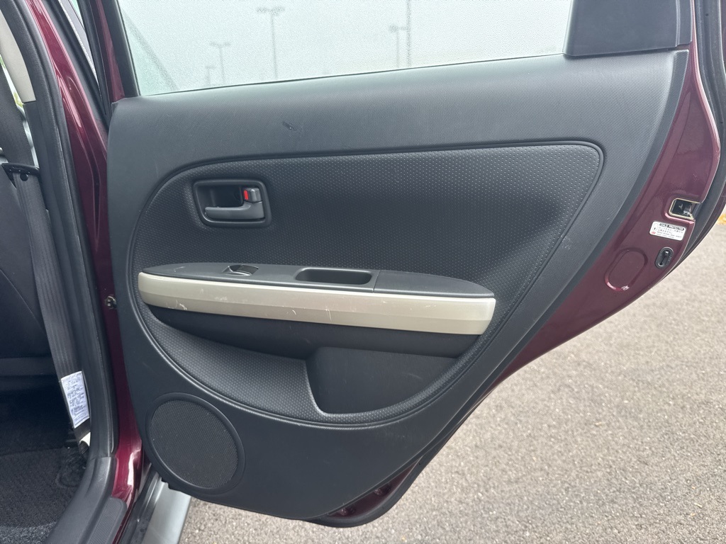 2005 Scion xA Base photo 20