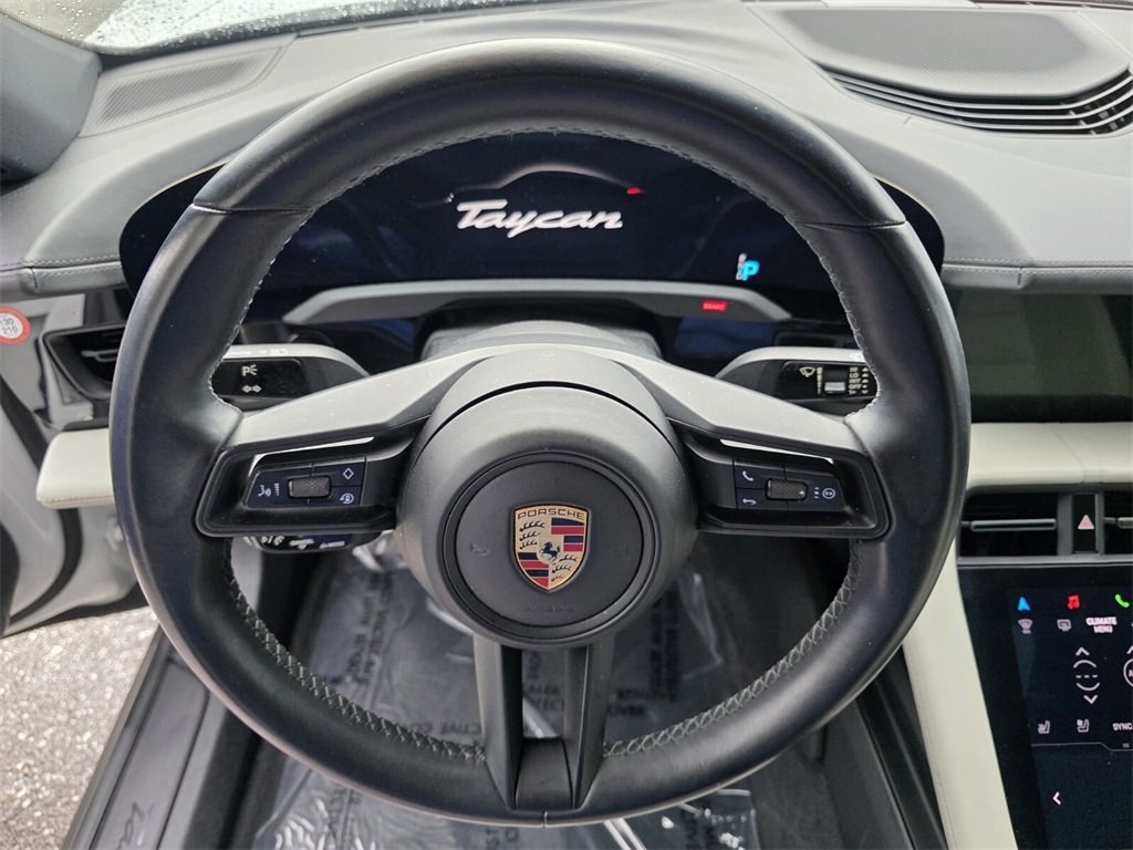 2021 Porsche Taycan Base photo 18