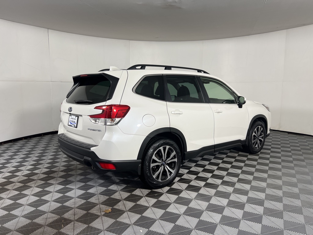 2023 Subaru Forester Limited photo 3