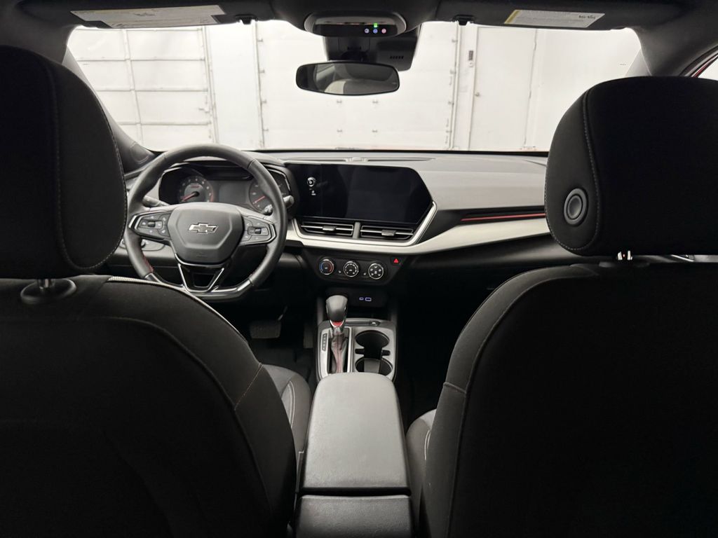 2024 Chevrolet Trax photo 12
