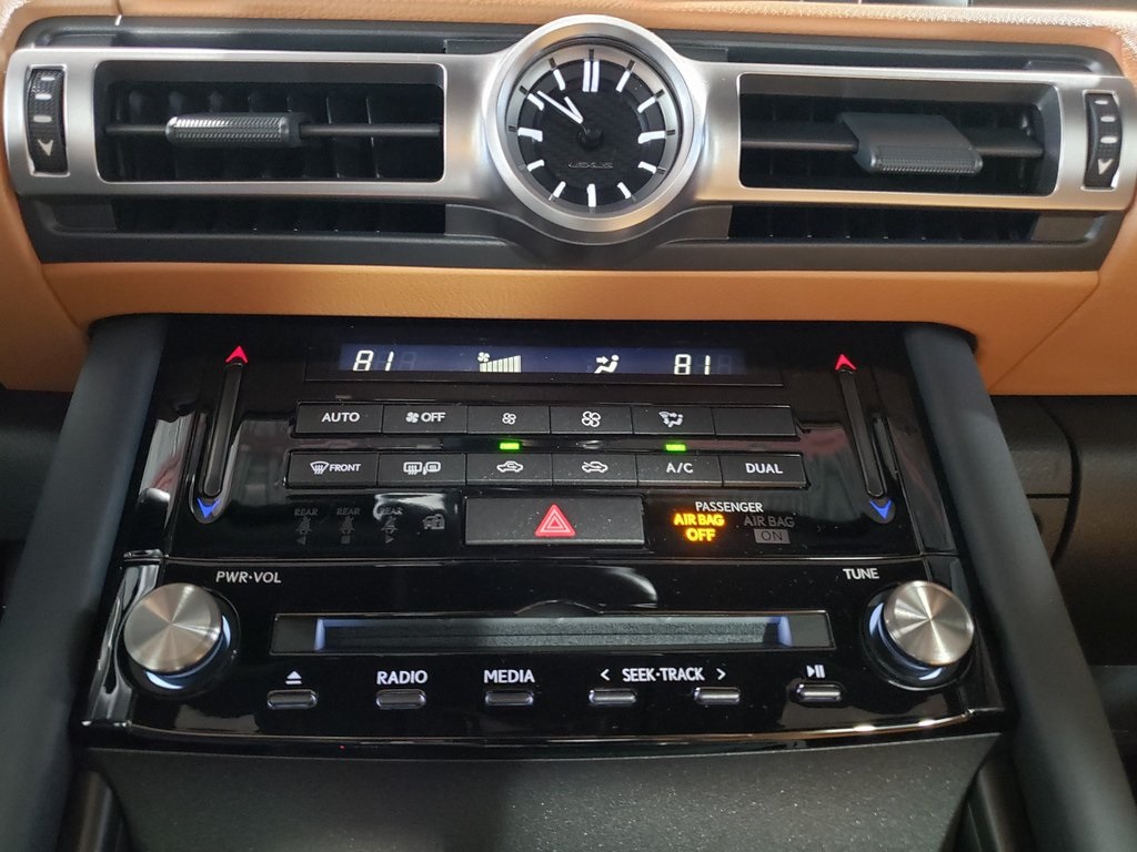 2025 Lexus IS 300 photo 20