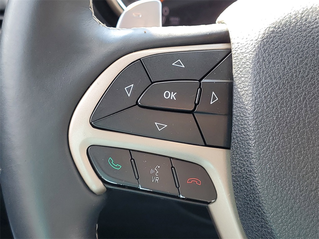 2014 Jeep Grand Cherokee Overland photo 22