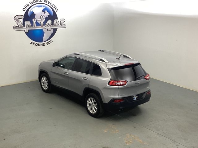 2016 Jeep Cherokee Latitude photo 12