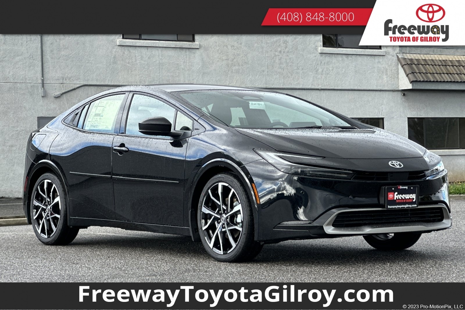 2026 Toyota Prius XSE Premium's photo