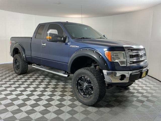 2013 Ford F-150 XLT photo 3