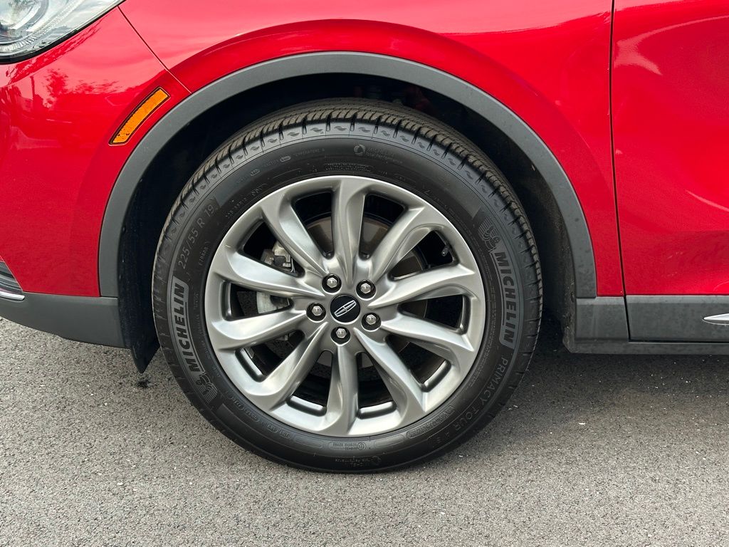 2021 Lincoln Corsair Standard photo 9