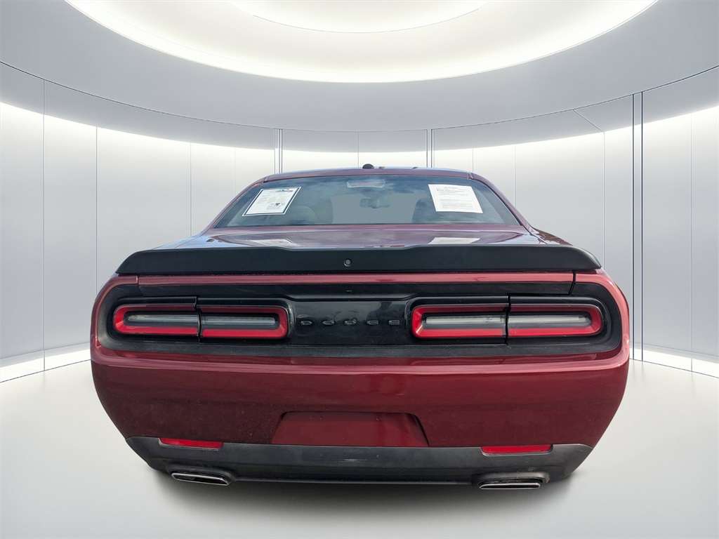 2021 Dodge Challenger SXT photo 4