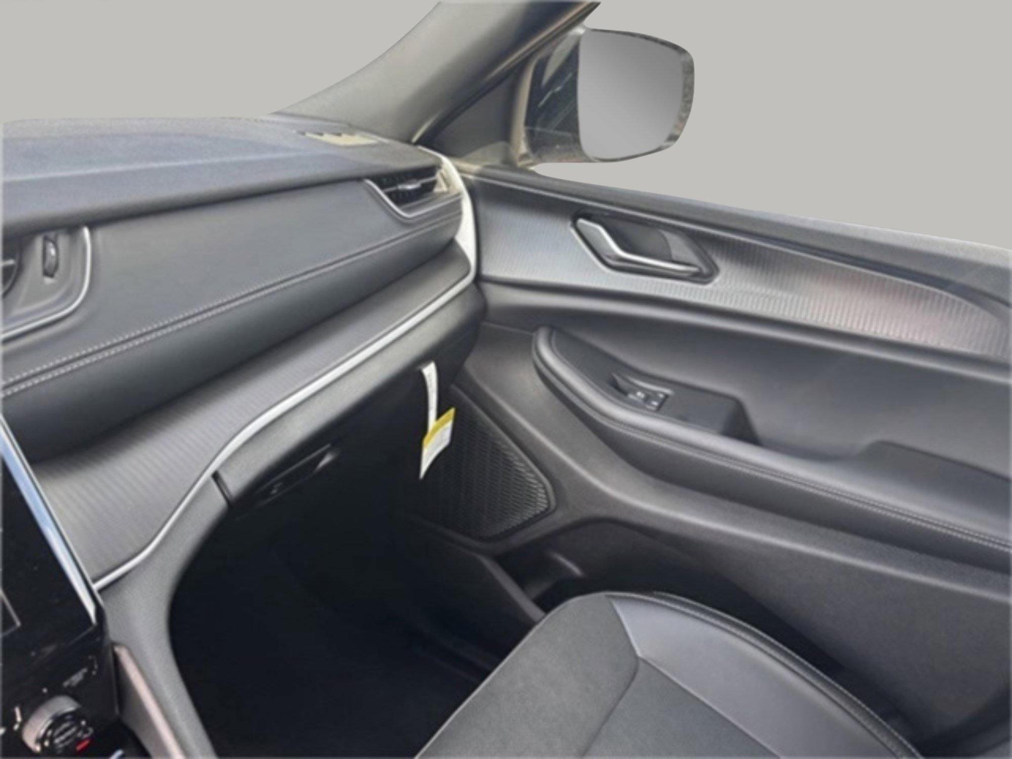 2025 Jeep Grand Cherokee Altitude photo 16
