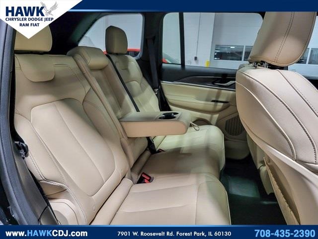 2024 JEEP GRAND CHEROKEE - Image 30