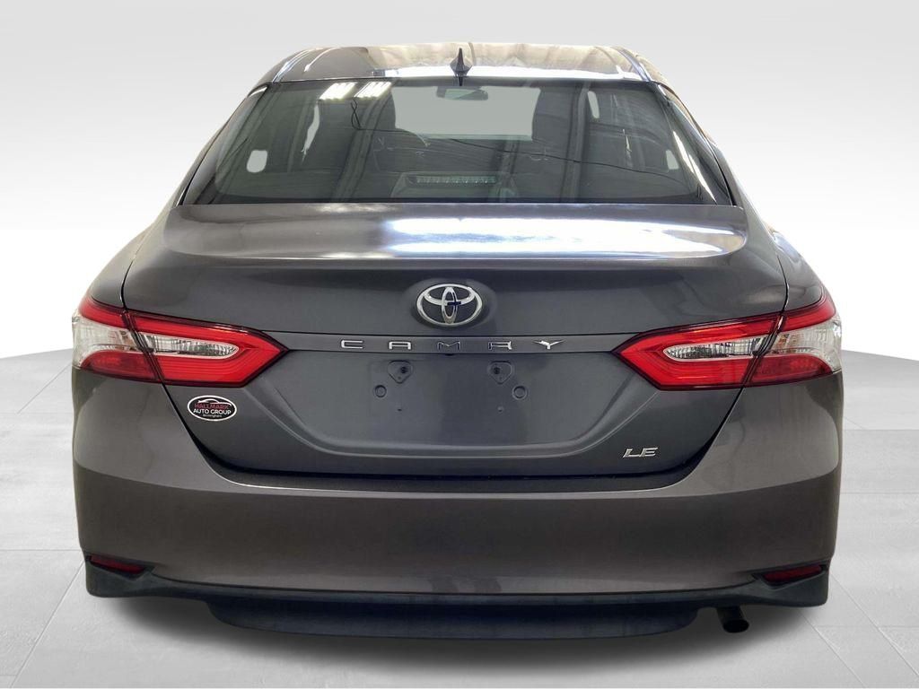 2020 Toyota Camry LE photo 4