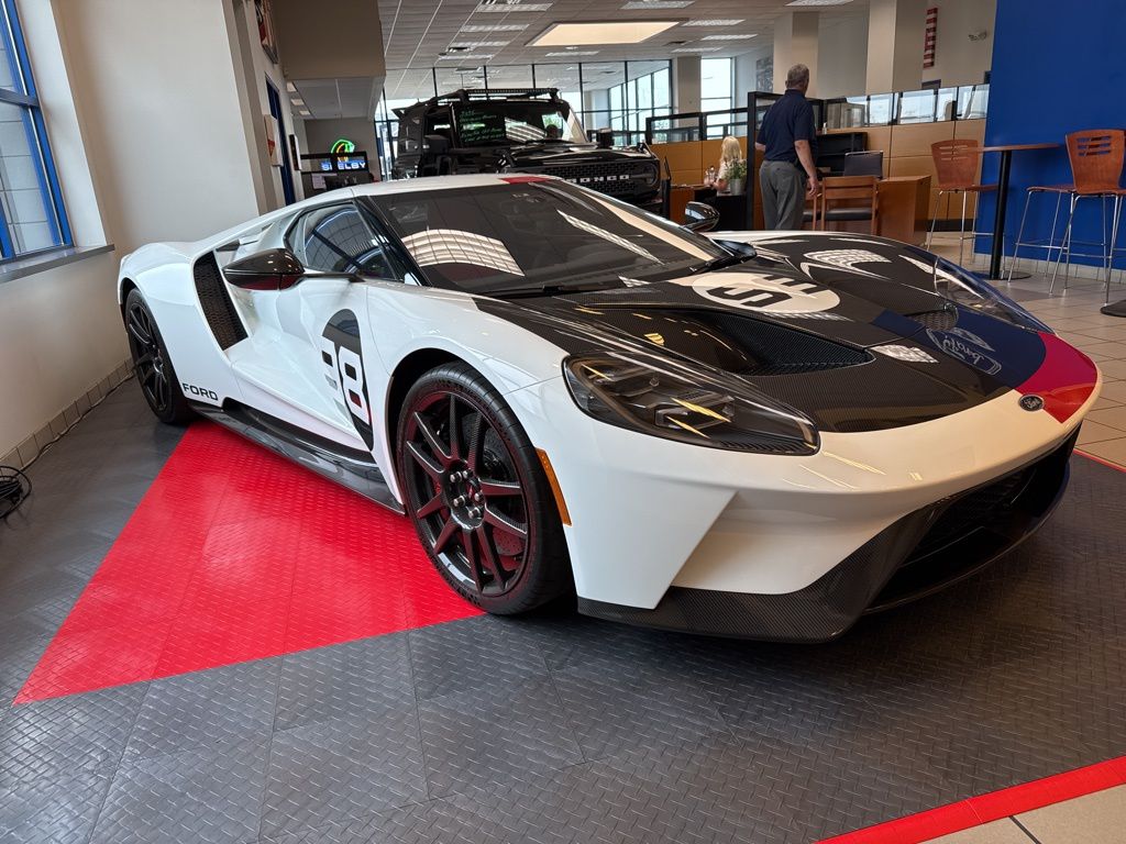 2021 Ford GT Base's photo