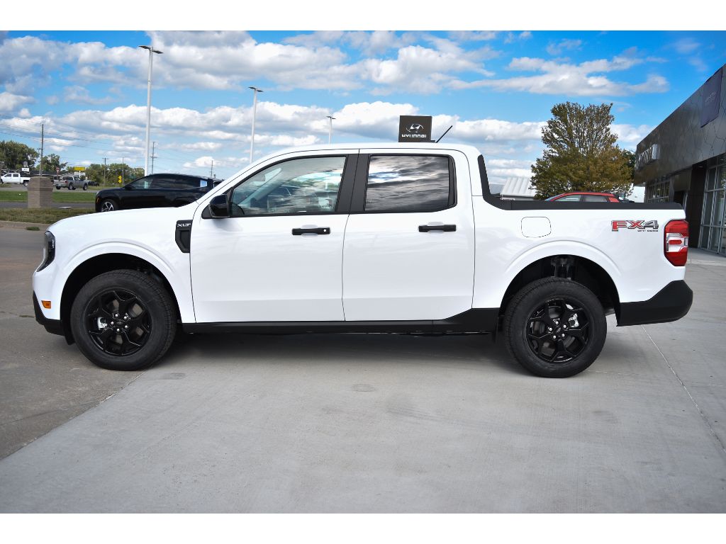 2025 Ford Maverick XLT photo 3