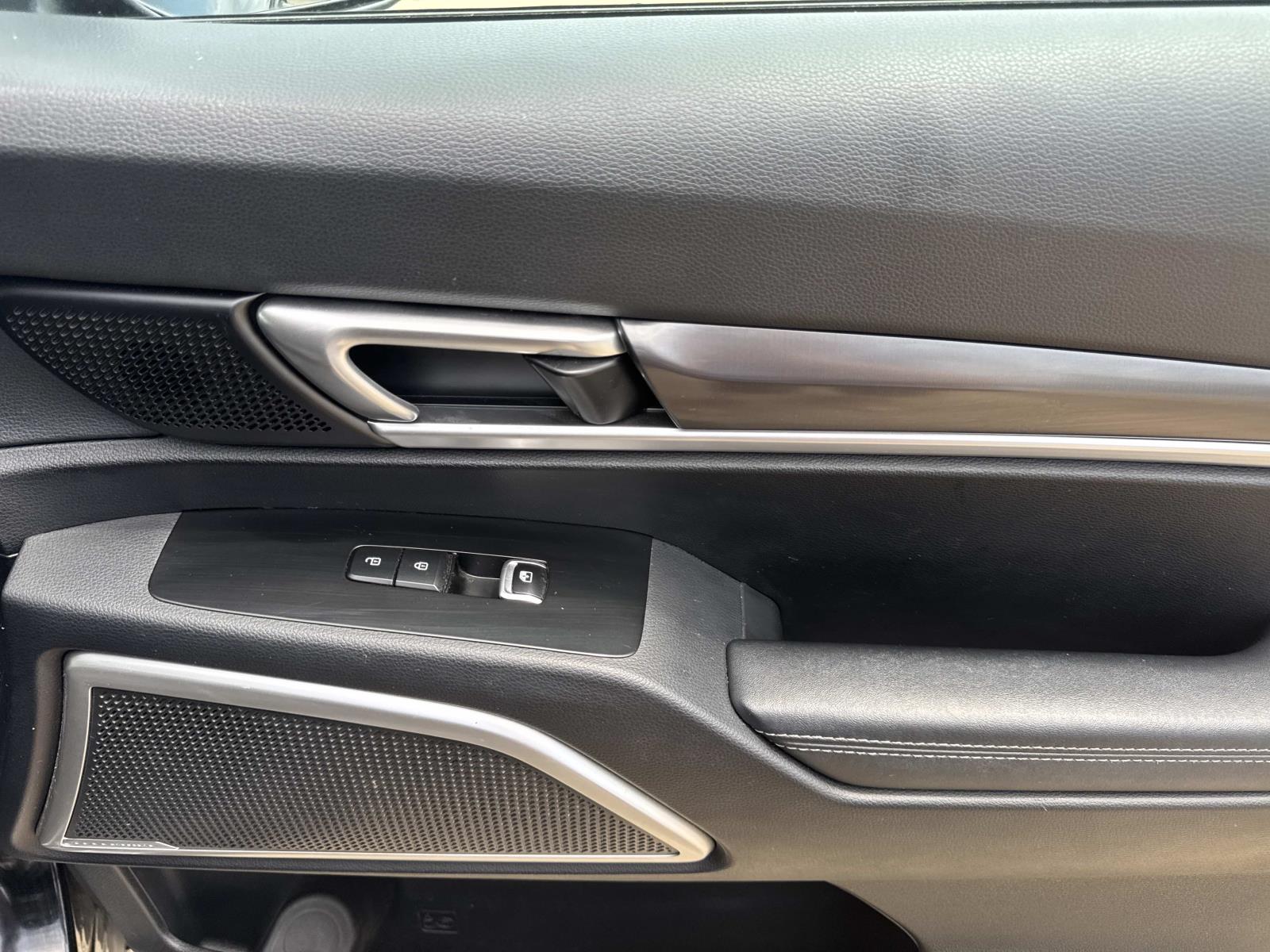 2023 Kia Telluride LX photo 13