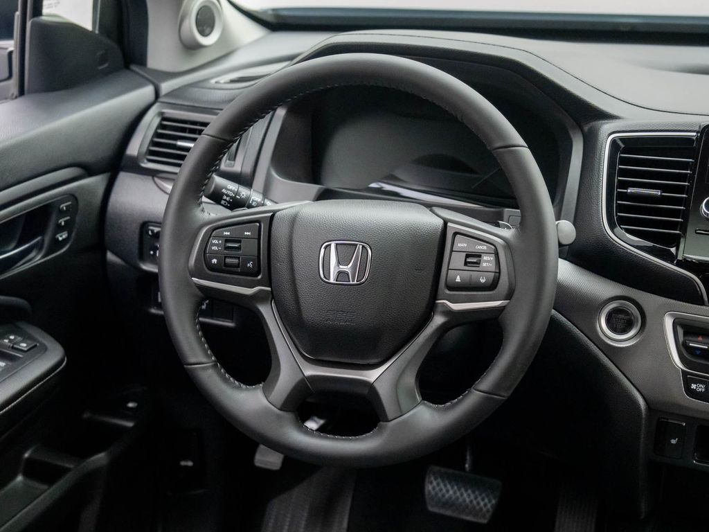 2025 Honda Ridgeline RTL photo 9