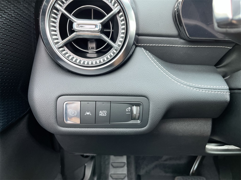 2025 Chevrolet Blazer EV photo 16