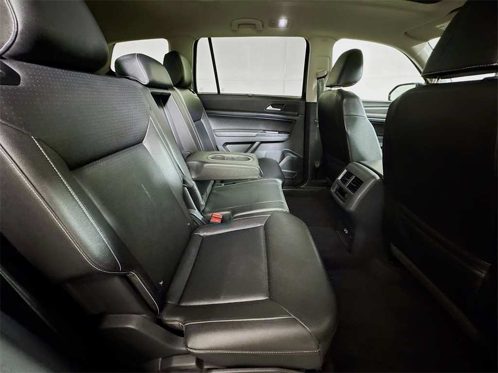 2021 Volkswagen Atlas SEL photo 18