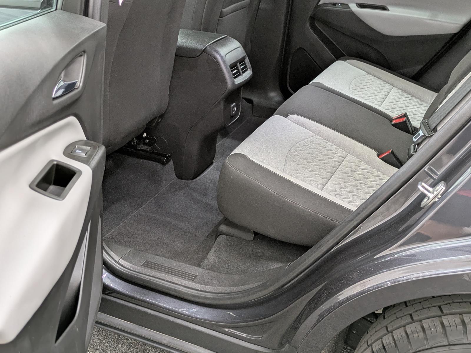 2022 Chevrolet Equinox LS photo 19
