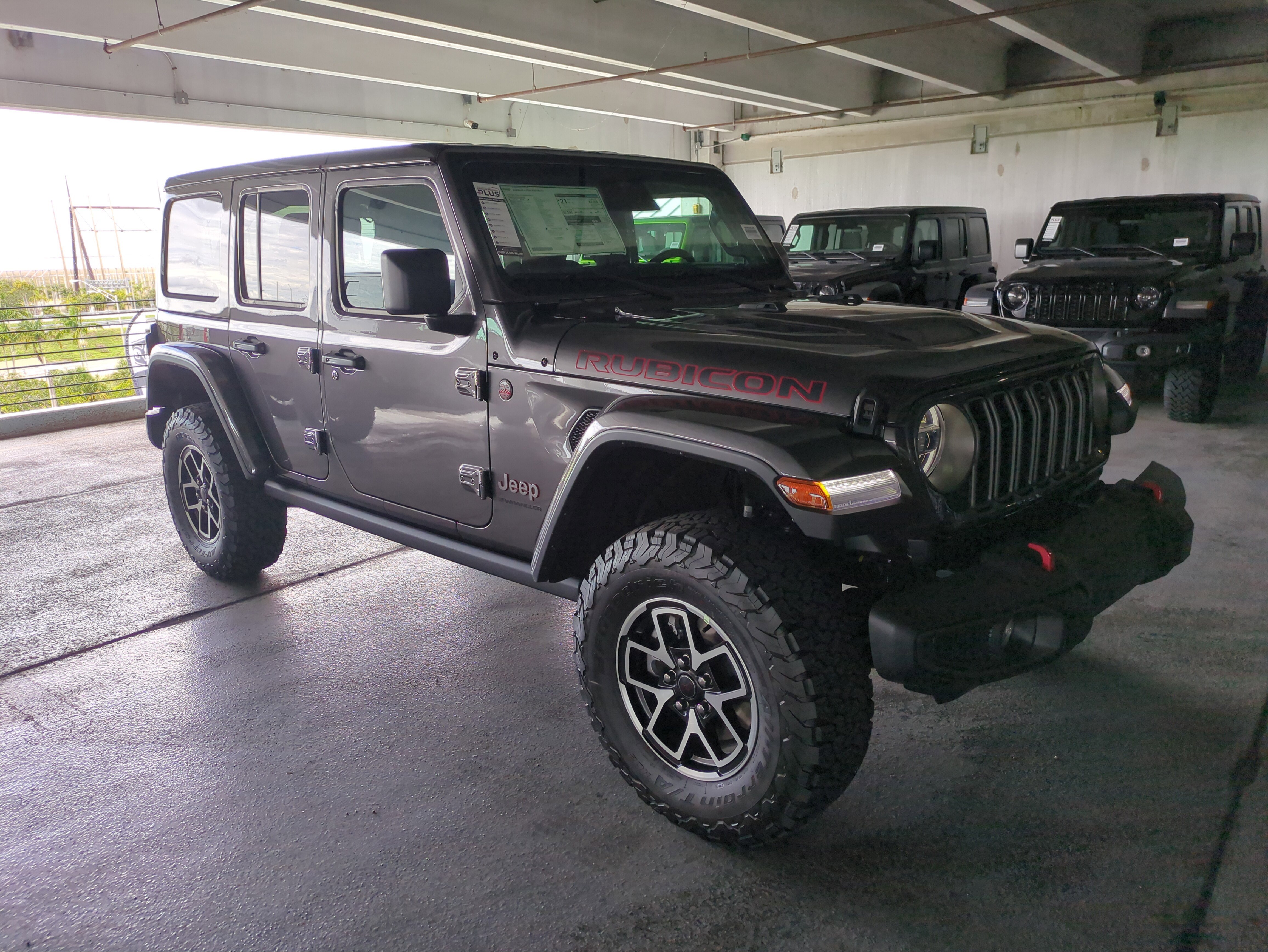 2025 Jeep Wrangler 4-Door Rubicon's photo