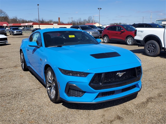 2025 Ford Mustang GT Premium photo 2