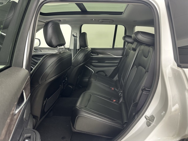 2022 Jeep Grand Cherokee Limited 4xe photo 16