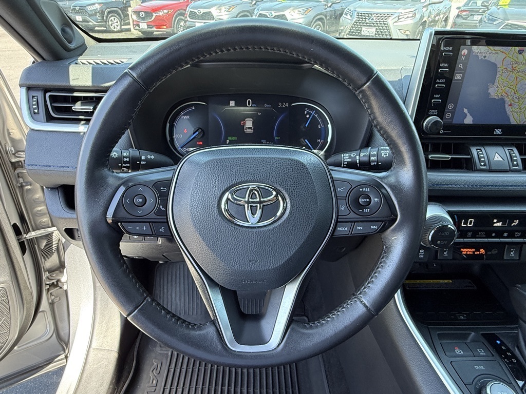 2020 Toyota RAV4 Hybrid XSE photo 20