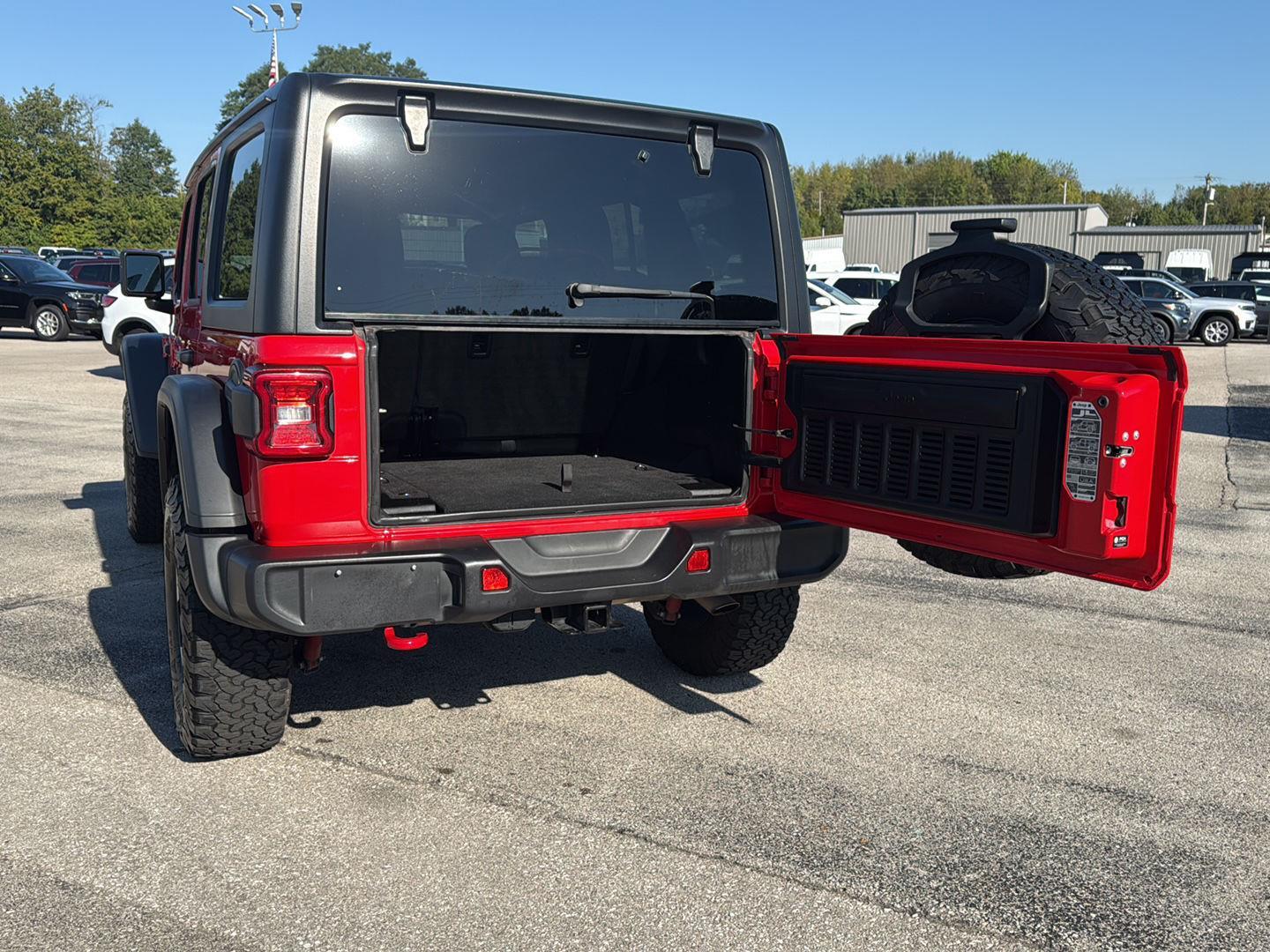 2024 Jeep Wrangler Rubicon photo 8